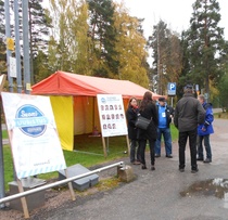 Ehdokkaita ja äänestäjiä